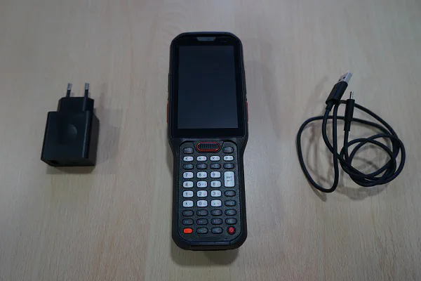 Комплектация терминала Urovo RT40