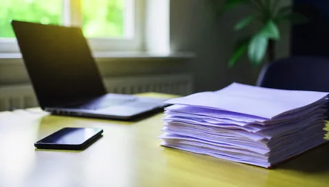 Переход на электронный кадровый документооборот (КЭДО): практическое руководство для бизнеса