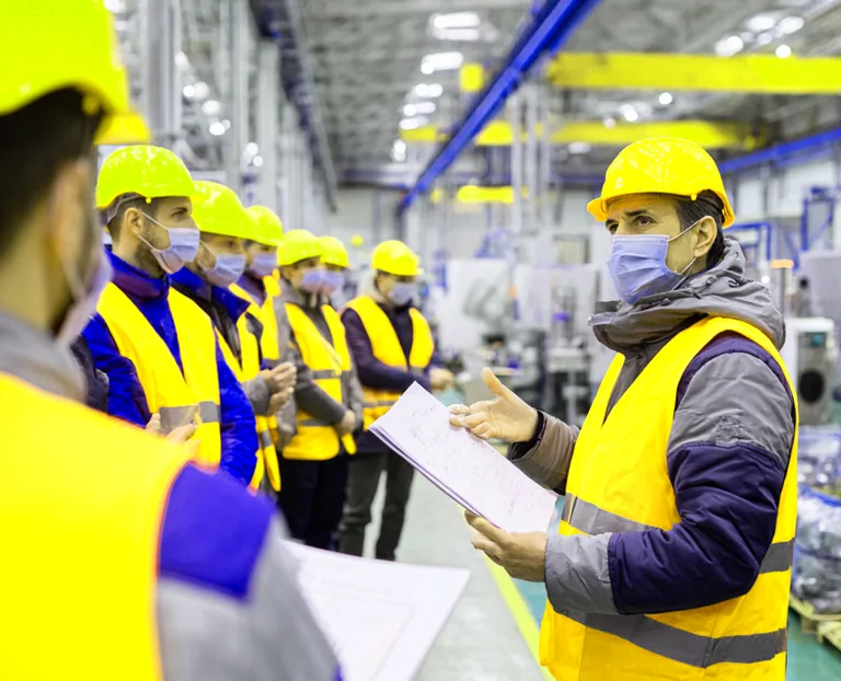 Работа на складе: сборка и маркировка заказов