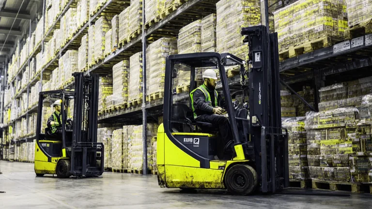 Склад дистрибьютора продуктов питания