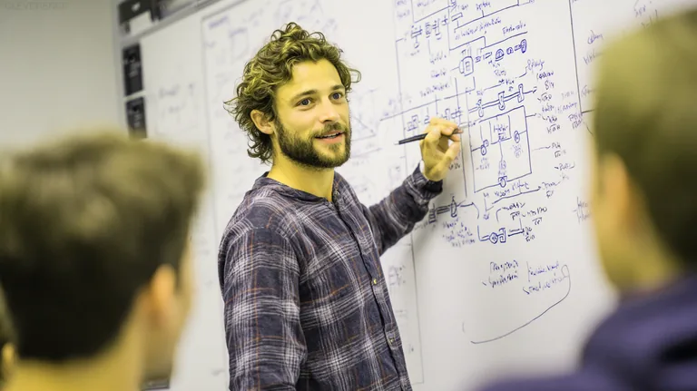 Системный аналитик за работой