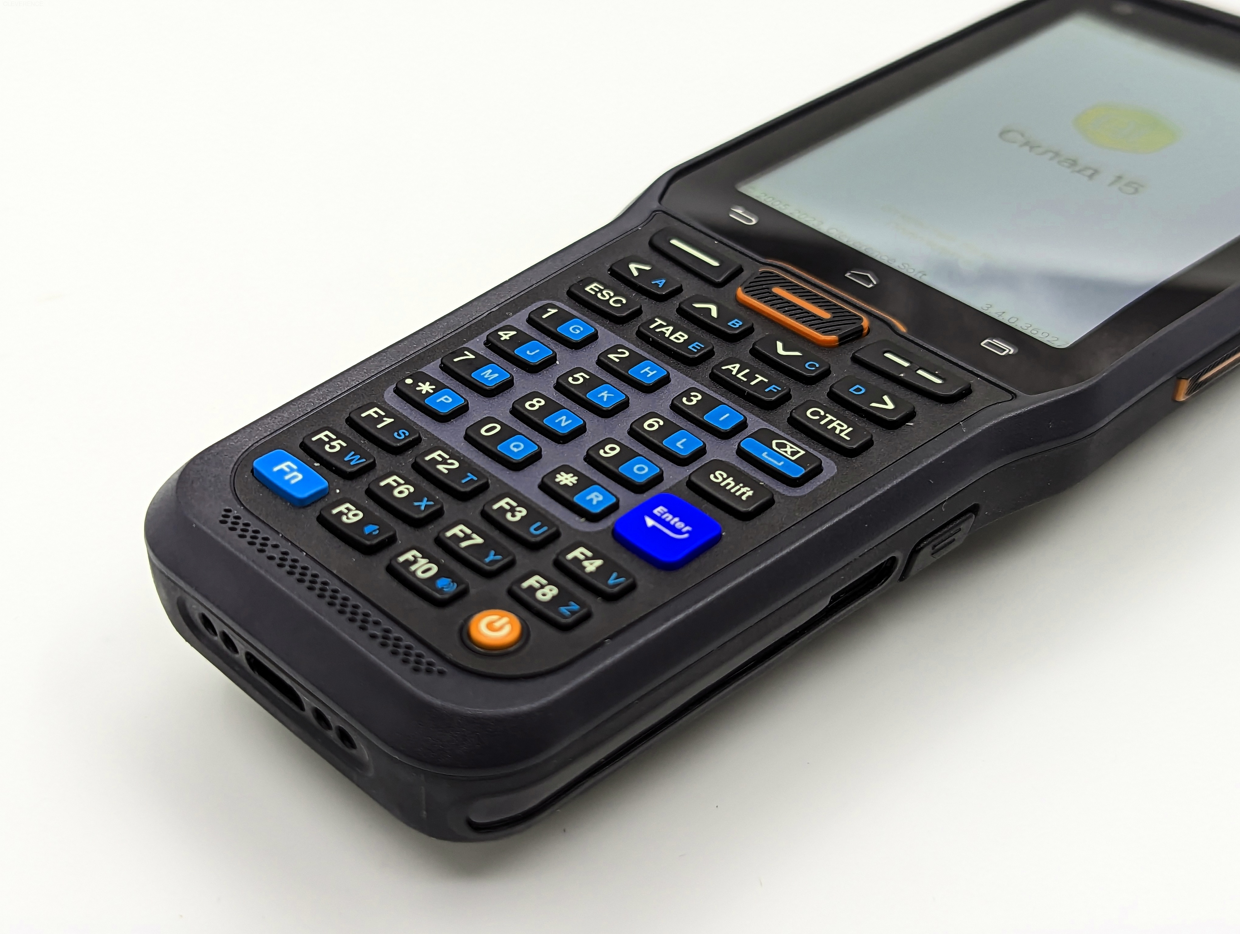 Работа с кнопочным ТСД в перчатках