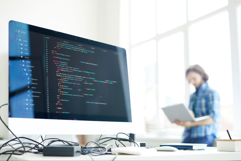 работать программистом