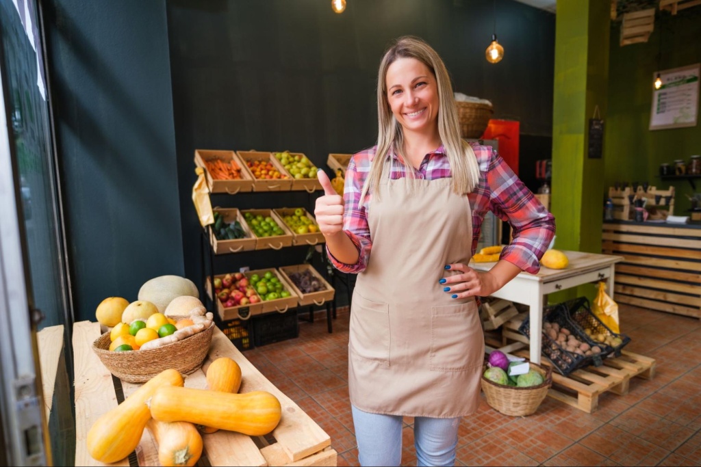 продукты питания на прилавке